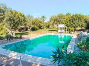 Villa storica con parco e piscina a Siracusa, Sicilia...