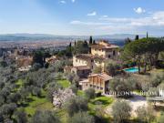 Villa Storica Con Piscina E Vista Settignano, Firenze –...
