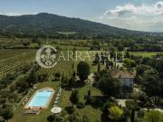 Villa storica di circa 1230mq con piscina, dépendance e...
