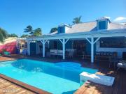 Villa style balinaise ossature bois avec piscine vue mer...