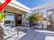 Villa sur le toit avec grande terrasse et vue mer