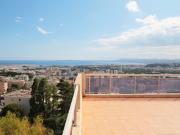 Villa sur le toit Nice Ouest VUE MER au calme avec piscine
