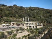 VILLA SURPLOMBANT LA MER ET LA NATURE