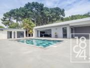 Villa T4 150m2 sur 1880m2 de terrain avec piscine + garage