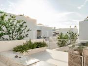 Villa T4 +1 com piscina privada e áreas exteriores, em...