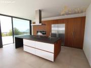 Villa terminada con vistas al mar y a solo 2 km de la...