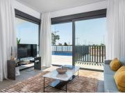 VILLA TIPO QUAD CON PISCINA Y PARKING PRIVADOS EN...