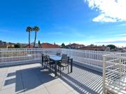 VILLA TOIT DANS DEMEURE PRIVEE COEUR BREGUIERE