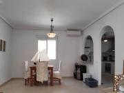 ? Villa tradicional de 3 dormitorios con balcón y...