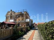 Villa trifamiliare in vendita a Ardea