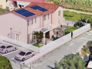 Villa Trifamiliari con giardino a Castelnuovo Magra