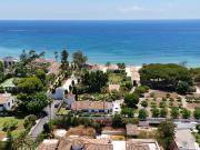 Villa Única en Segunda Línea de Playa en Costalita – A...