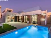 Villa única junto al campo de golf