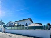 Villa Unifamiliare 520 mq ad Axa con Piscina