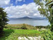 Villa unifamiliare con vista e accesso diretto al lago...