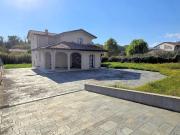 Villa unifamiliare di nuova costruzione con ampio...