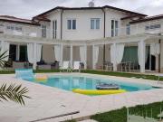 Villa unifamiliare in affitto a Forte Dei Marmi