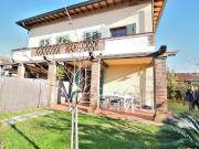 Villa unifamiliare in affitto a Forte Dei Marmi