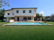 Villa unifamiliare in affitto a Forte Dei Marmi