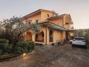 Villa unifamiliare in vendita a Montignoso