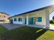 Villa unifamiliare in vendita a Palazzolo Dello Stella