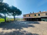 Casale in vendita a Pesaro