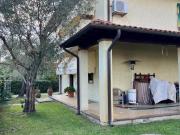 Villa unifamiliare in vendita a Pietrasanta