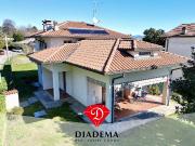 Villa unifamiliare in vendita a Sumirago