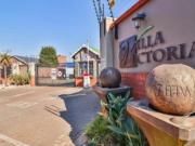 villa victoria 2 bed, 1 bath, 1st.