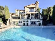 Villa vue mer avec Piscine chauffée et badminton à Cannes