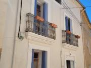 Village avec boulangerie, bar/restaurants, primeur, a 10...
