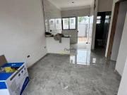 Village com 2 dormitórios à venda por R$ 295.000,00...