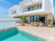 Villas adosadas y pareadas de nueva construcción en...