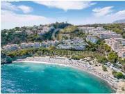 Villas de 3 dormitorios en primera línea de playa, La...