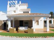 Villas de nueva construcción en La Manga del mar Menor...