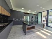 Villas del Mesón casa de 4 recamaras en VENTA IO108