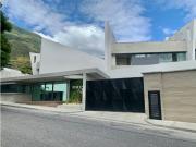 Villas en venta, en obra gris. Sebucan