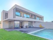 “Villas Jardim” – Moradias T3 e T4 Novas, 3 Frentes com...