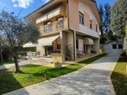 Villa/villetta in affitto a Forte dei Marmi
