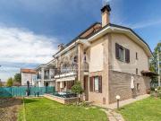 Ville Bifamiliari in vendita a Aicurzio