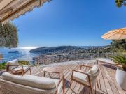 Villefranche Sur Mer: 3 pièces rénové avec vue mer...