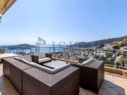 VILLEFRANCHE SUR MER Appartement dernier étage