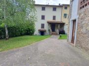 Villetta a schiera angolare in vendita a Massa Macinaia...