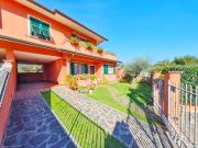 Villetta a schiera con giardino in via fonda 11, Fosdinovo