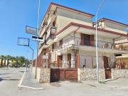 Villetta a schiera in affitto di 135 m² in Via Filippo...