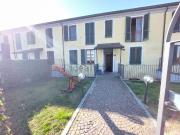 Villetta a schiera in affitto di 180 m² in Via Emilia Ovest