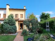 Villetta a schiera in affitto di 300 m² in Via Baggi