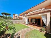 Villetta a schiera in vendita a Anzio RM Villetta a schiera in vendita a Anzio RM