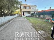 Villetta a schiera in vendita a Castel Volturno CE