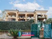 Villetta a schiera in vendita a Roma RM